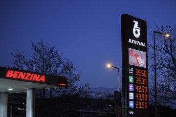 Czechia's Russian Oil Reliance Increases Despite Sufficient Global Supply Options, Report Finds Czechia's Russian Oil Reliance Increases Despite Sufficient Global Supply Options, Report Finds