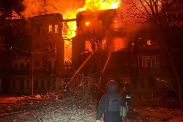 Seven People Dead, Dozens of Homes Destroyed as Russia Bombards Donetsk Region