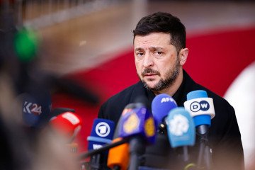 Zelenskyy: Ukraine Can Hit 3,000 km Into Russia—No US Weapons Involved