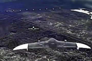 El dron de reconocimiento ruso “Knyaz Oleg” fue captado en pleno vuelo sobre la zona de Lyman antes de ser derribado. (Fuente: vídeo de la 63.ª Brigada Mecanizada)