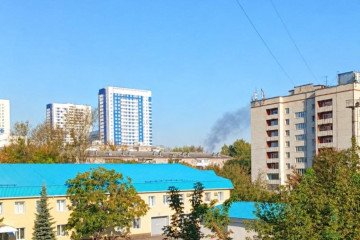 A plume of smoke rises above the Ufa skyline following reported explosions during a Ukrainian drone attack on September 23. (Source: Astra) A plume of smoke rises above the Ufa skyline following reported explosions during a Ukrainian drone attack on September 23. (Source: Astra)