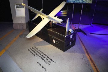 Ucrania exhibe por primera vez un dron capaz de derribar aviones de combate