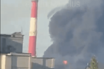 Smoke rises above the Slavneft-YANOS oil refinery in Yaroslavl after a drone strike on August 6. (Source: Exilenova+)