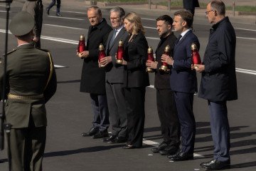 Zelenskyy and European Leaders Pay Tribute to Ukraine’s Fallen Heroes in Kyiv
