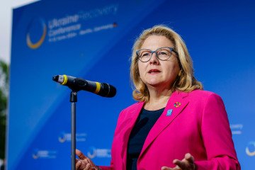 Germany and Allies Launch Initiative to Train 180,000 Workers for Ukraine’s Reconstruction Efforts