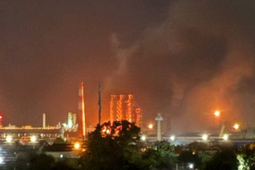 Drone strike sparks fire at the Afipsky oil refinery in Russia’s Krasnodar region, September 26, 2025. Illustrative photo. (Source: Astra)