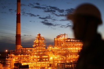 Ukrainian Drone Strike Disrupts Two Russia’s Largest Oil Refineries in Deep Behind-Lines Attack Ukrainian Drone Strike Disrupts Two Russia’s Largest Oil Refineries in Deep Behind-Lines Attack