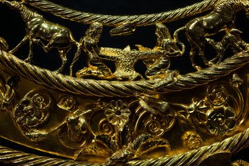 A replica of the Golden Scythian Pectoral from Tovsta Mohyla is displayed at the Treasury of the National Museum of History of Ukraine on November 28, 2023 in Kyiv, Ukraine. (Source: Getty Images) A replica of the Golden Scythian Pectoral from Tovsta Mohyla is displayed at the Treasury of the National Museum of History of Ukraine on November 28, 2023 in Kyiv, Ukraine. (Source: Getty Images)