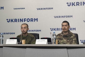 Reclutas chinos capturados dicen que Rusia les retuvo la paga por luchar en Ucrania