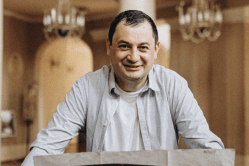 Ukrainian Crimean Tatar jazz musician, composer, and producer Usein Bekirov. (Source: Ukrainian music label ENKO)