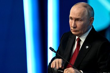 Russian leader Vladimir Putin speaks at the Valdai Discussion Club meeting in Moscow on October 1, 2026. (Source: Getty Images)