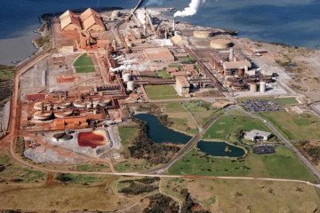 Aughinish Alumina refinery in County Limerick, Ireland, the EU’s largest producer of smelter-grade alumina. (Source: Aughinish Alumina) Aughinish Alumina refinery in County Limerick, Ireland, the EU’s largest producer of smelter-grade alumina. (Source: Aughinish Alumina)