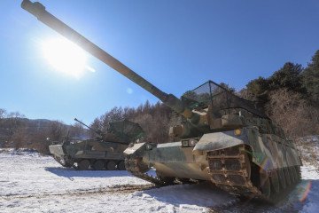 South Korean Army K2 Black Panther main battle tank and K21 infantry fighting vehicle equipped with anti-drone nets during a force-on-force exercise in January 2026. (Source: ROK-MIL/Reddit) South Korean Army K2 Black Panther main battle tank and K21 infantry fighting vehicle equipped with anti-drone nets during a force-on-force exercise in January 2026. (Source: ROK-MIL/Reddit)