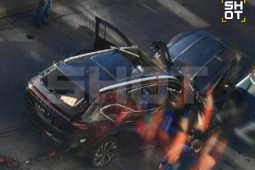 The damaged Geely crossover following an explosion in St. Petersburg’s Slavyanka neighborhood on August 27, 2026. (Source: Shot)