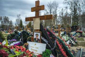 Illustrative image. Grave in Saint Petersburg of Major General Frolov, killed in combat after the invasion of Russia in Ukraine. Illustrative image. Grave in Saint Petersburg of Major General Frolov, killed in combat after the invasion of Russia in Ukraine.