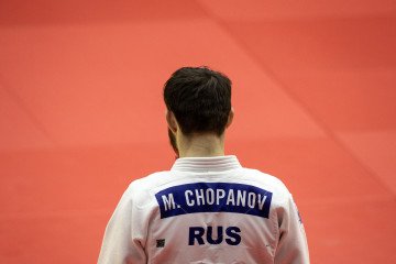 Russian judoka Murad Chopanov competes at the Abu Dhabi Grand Slam on November 28, 2025, following the IJF's decision to allow Russian athletes to participate under their national flag. (Source: Getty Images)