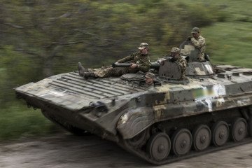 Illustrative image. Ukrainian soldiers ride a BMP-1 in the Donetsk region, Ukraine on May 08, 2023. (Source: Getty Images) Illustrative image. Ukrainian soldiers ride a BMP-1 in the Donetsk region, Ukraine on May 08, 2023. (Source: Getty Images)