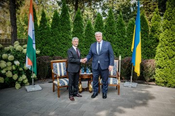 Indian Foreign Minister S. Jaishankar and Ukrainian Foreign Minister Andrii Sybiha shake hands during their meeting in Kyiv on September 3, 2026. Indian Foreign Minister S. Jaishankar and Ukrainian Foreign Minister Andrii Sybiha shake hands during their meeting in Kyiv on September 3, 2026.
