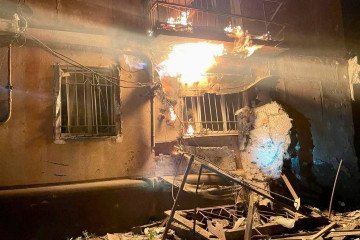 Aftermath of a Russian airstrike on a residential building in Dnipro, May 7, 2026. (Source: Dnipropetrovsk regional prosecutors’ office)