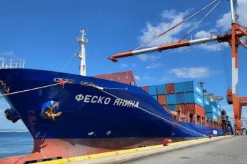 Container ship Yanina, operated by Russia's FESCO logistics company, moored at a commercial port. (Source: FESCO) Container ship Yanina, operated by Russia's FESCO logistics company, moored at a commercial port. (Source: FESCO)