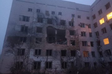 Kherson Cancer Hospital Targeted in Russian Aerial Strike Kherson Cancer Hospital Targeted in Russian Aerial Strike