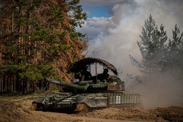 Tankers of the 115th Separate Mechanized Brigade training at a training ground in the Donetsk region, Ukraine, on April 28, 2025. (Source: Getty Images) Tankers of the 115th Separate Mechanized Brigade training at a training ground in the Donetsk region, Ukraine, on April 28, 2025