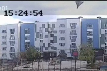 Russian Forces Accidentally Hit a Residential Building in Russia’s Belgorod With a Shahed-136 Drone, Video Russian Forces Accidentally Hit a Residential Building in Russia’s Belgorod With a Shahed-136 Drone, Video