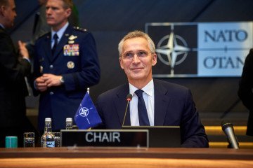Stoltenberg Stresses Ukraine's Right to Self-Defense by Striking Deep Into Russian Territory