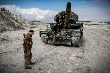 Ukrainian Forces Regain Control of Dniproenerhiia and Strengthen Position in Donetsk