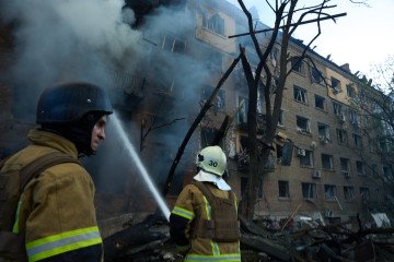 Firefighters work at a damaged residential building in Kyiv after Russia’s mass overnight attack on May 24. (Photo: UNITED24 Media/Mykyta Shandyba)