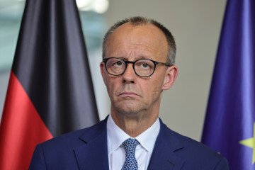 German Chancellor Urges Unity After SPD Politicians Call for Talks With Russia