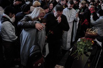 Kyiv Grieves 17-Year-Old and His Parents Killed in Russia’s Deadly Attack, Photos Kyiv Grieves 17-Year-Old and His Parents Killed in Russia’s Deadly Attack, Photos