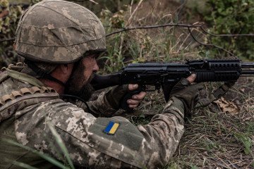 La nueva munición ucraniana convierte fusiles normales en asesinos de drones