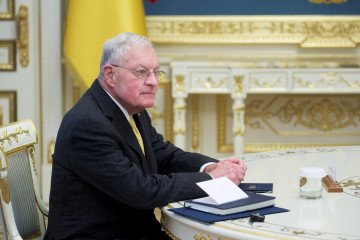 Kellogg: Ukraine’s Strategic Strike Tells Russia “We Can Play This Game Too” Kellogg: Ukraine’s Strategic Strike Tells Russia “We Can Play This Game Too”