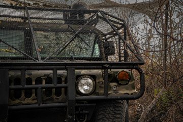 Ukrainian HMMWVs equipped with electronic warfare systems during operations in the Zaporizhzhia direction, October 9, 2025. (Source: Getty Images) Ukrainian HMMWVs equipped with electronic warfare systems during operations in the Zaporizhzhia direction, October 9, 2025. (Source: Getty Images)
