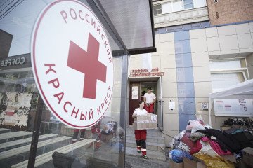 Humanitarian aid at a Russian Red Cross. (Source: Getty Images)