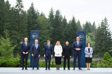 Volodymyr Zelenskyy and Carpathian Eight leaders pose for a group photo at the inaugural C8 summit in Prykarpattia. (Source: Volodymyr Zelenskyy)