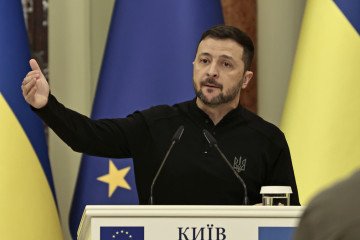 Zelenskyy to Call Biden Over NATO Membership Invitation for Ukraine Zelenskyy to Call Biden Over NATO Membership Invitation for Ukraine