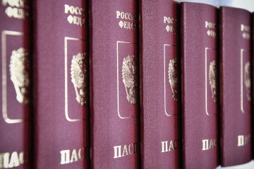 Blank Russian passports are seen at a conveyer at a Goznak factory in Moscow on July 11, 2019. Illustrative image. (Photo: Getty Images)