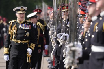 Admiral Radakin Steps Down as UK’s Defence Chief, Successor Knighton Pledges Continued Support for Ukraine