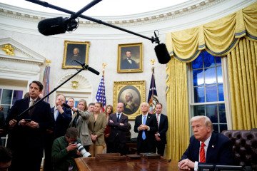 Trump: Ukraine in NATO Is Impractical, But US Aid Will Continue