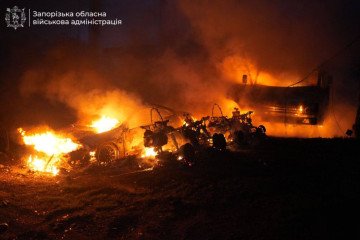 Russian Forces Strike Dnipro, Zaporizhzhia, Cherkasy, and Sumy, Leaving 6 Dead and Dozens Injured The aftermath of a Russian missile strike in Zaporizhzhia. (Source: Zaporizhzhia regional military administration)