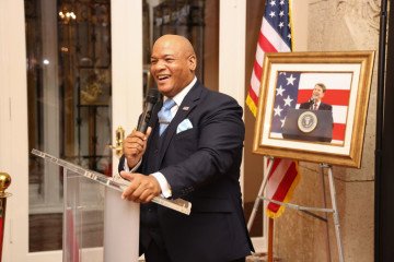 “Appeasement, Not Peace”: Trump Advisor Pastor Mark Burns Slams US Ukraine Plan