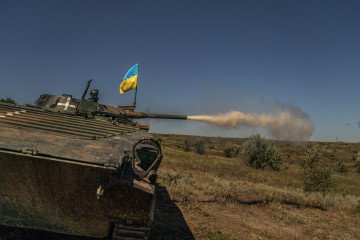 BMP-1 infantry fighting vehicle is seen firing during a military training of the Ukrainian Army near Chasiv Yar in the Donetsk region, Ukraine, on August 19, 2023. (Source: Getty Images)