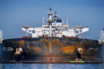 Rusia sacando provecho de la guerra entre Estados Unidos e Irán, ganando recursos estratégicos.