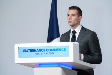 French Far-Right Leader Bardella Asserts Support for Ukraine and Aknowledges Russia as a Threat