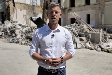 Hungarian Opposition Leader Magyar Visits Destroyed Children’s Hospital Questioning Orbán's Diplomatic Approach Hungarian Opposition Leader Magyar Visits Destroyed Children’s Hospital Questioning Orbán's Diplomatic Approach