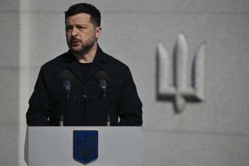 Zelenskyy and Romanian President Nicușor Dan Hold Emergency Talks Following Drone Strike Ukraine's President Volodymyr Zelenskyy. (Source: Getty Images)