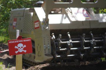 Six Injured by Russian-Laid Tripwire Explosive in Kharkiv Region Six Injured by Russian-Laid Tripwire Explosive in Kharkiv Region