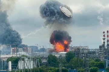 Moscow oil refinery storage tank lid after an explosion, Moscow, Russia, June 2026. Moscow oil refinery storage tank lid after an explosion, Moscow, Russia, June 2026.